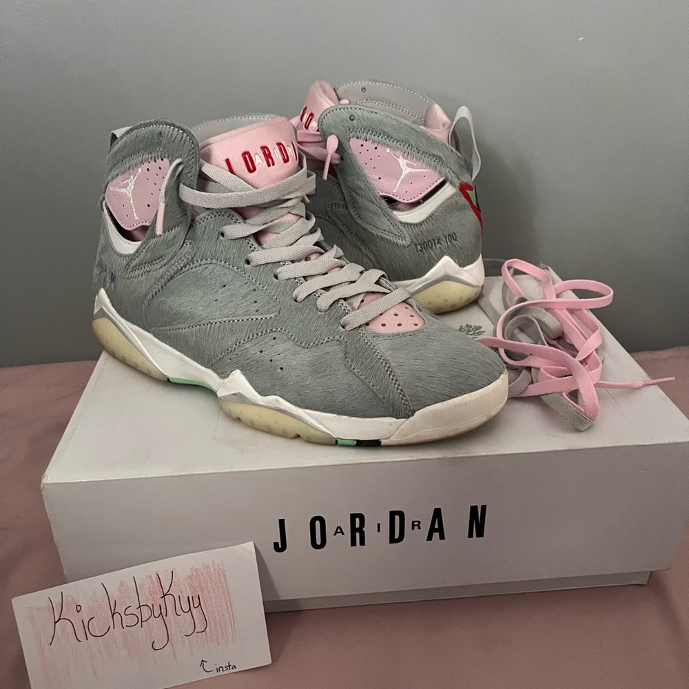 These are Nike Air Jordan 7 Retro “Hare 2.0”